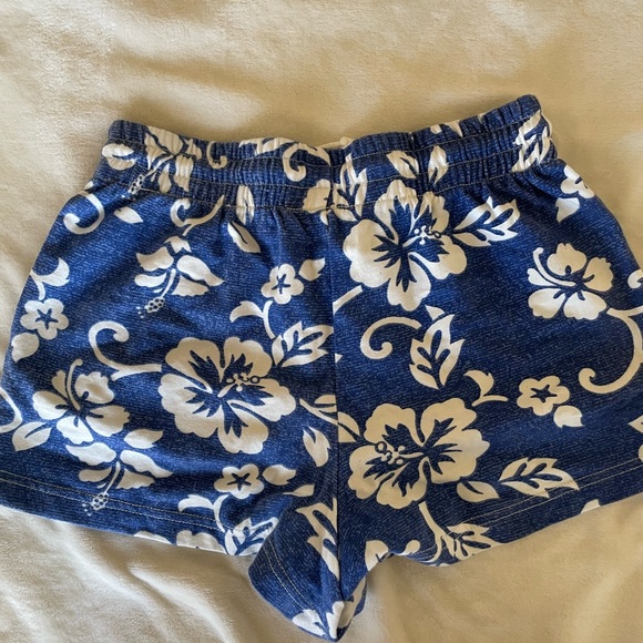 shorts with pockets - Picture 2 of 2